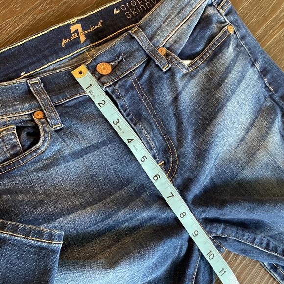 7 for all mankind the cropped skinny jeans in size 29. EUC. - Picture 9 of 10